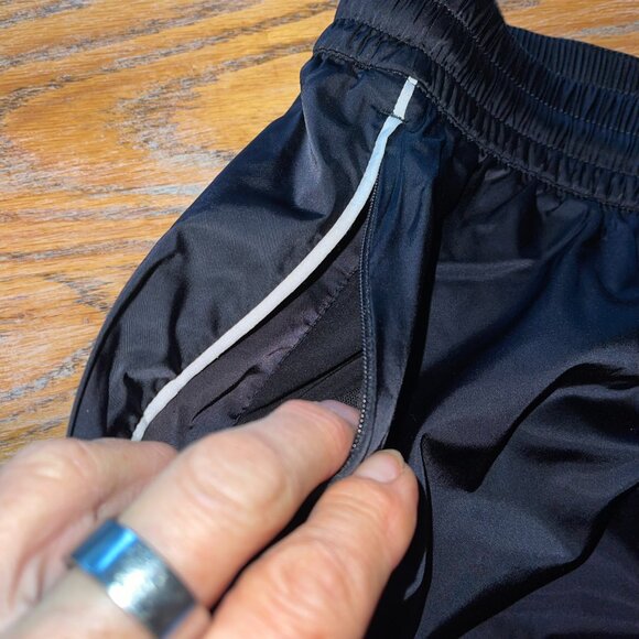 LULULEMON black LW5GMXS black pant/XL/exc condition - Picture 6 of 7